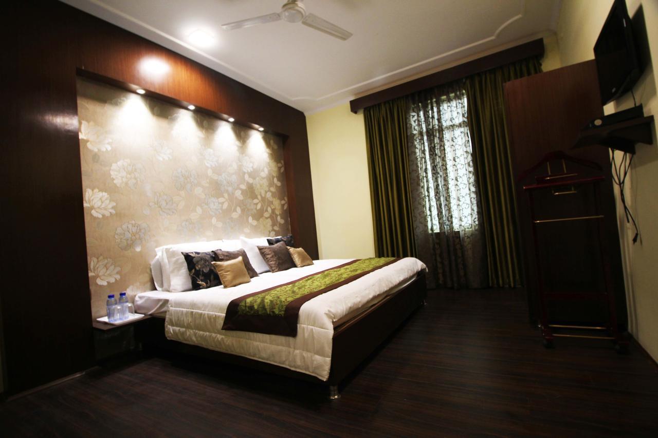 Hotel Green Leaf Srīnagar Exterior foto